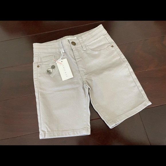 Jaime Kay denim shorts, size 7 - Picture 3 of 8